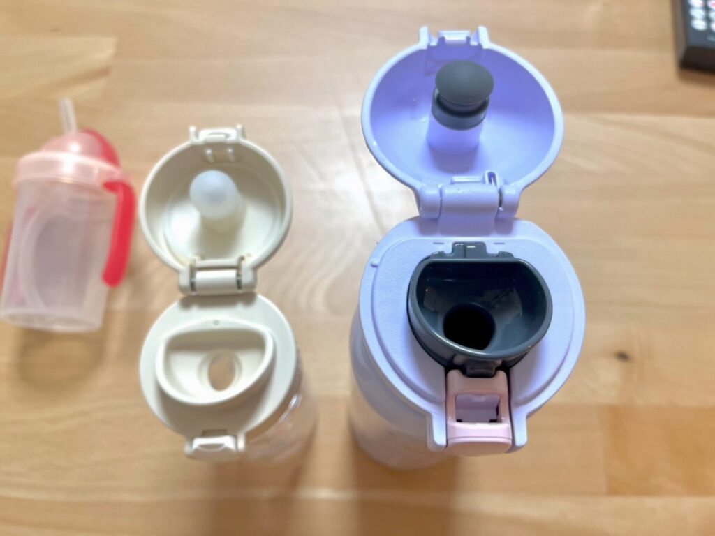 水筒の飲み口と蓋の構造